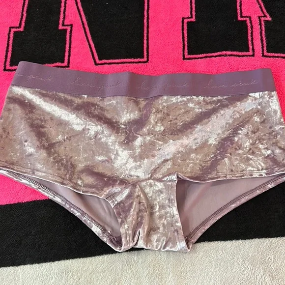 PINK Victoria’s Secret Boy Shortd - Picture 1 of 3